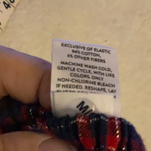 Nordstrom Black & Red Plaid W/Silver Threads. Smocked Kids Top XL (14/16) - Picture 4 of 4